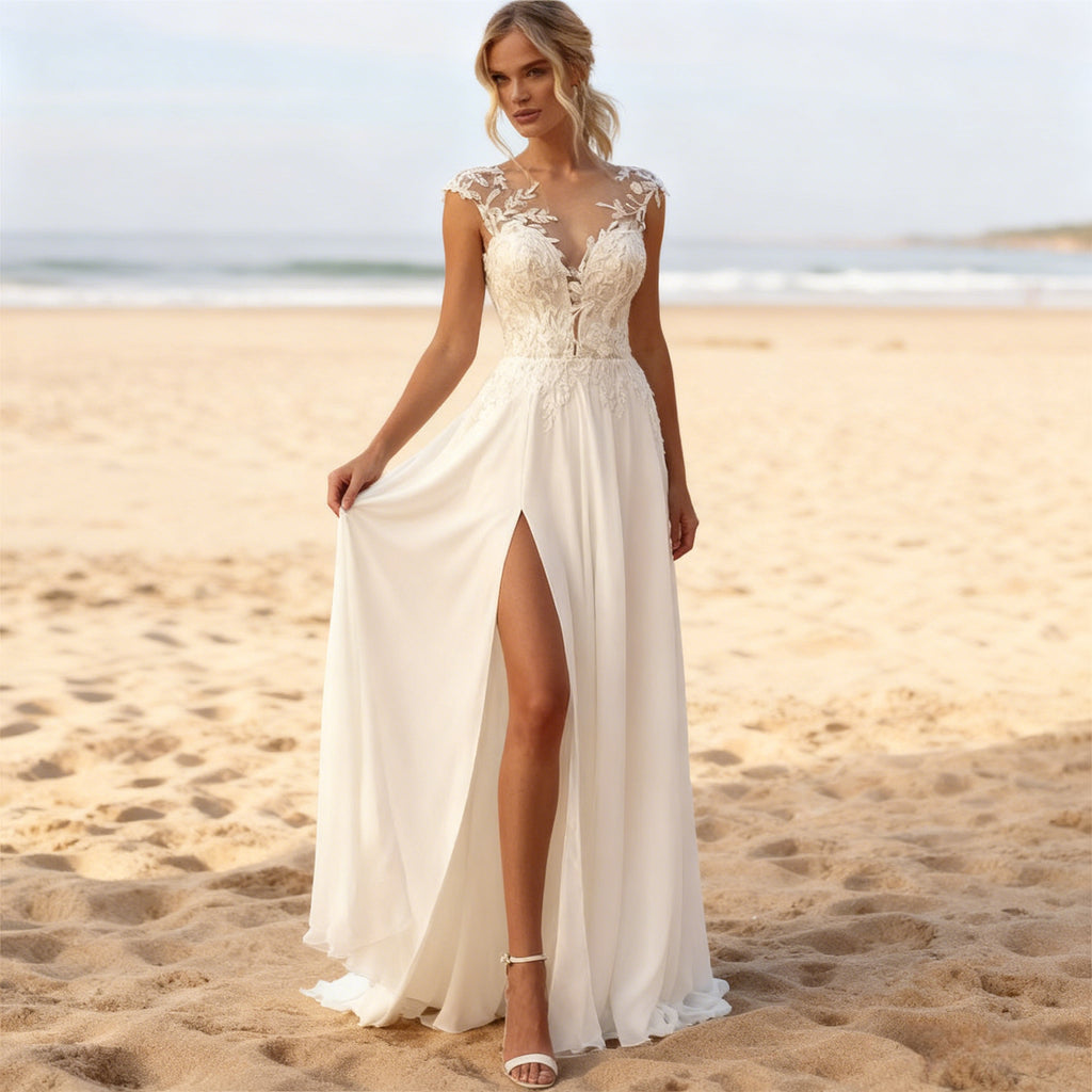 A-Linien Brautkleid in Elfenbein Elegantes Hochzeitskleid mit floralem Spitzenoberteil und verführerischem Beinschlitz