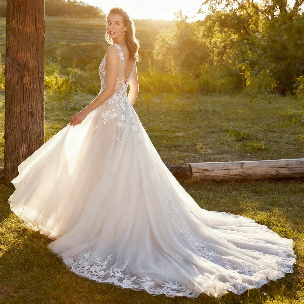 Boho A Linie Brautkleid mit floraler Spitze Hochzeitskleid mit tiefem V Ausschnitt Kapellen Schleppe für Strandhochzeit 2-26W