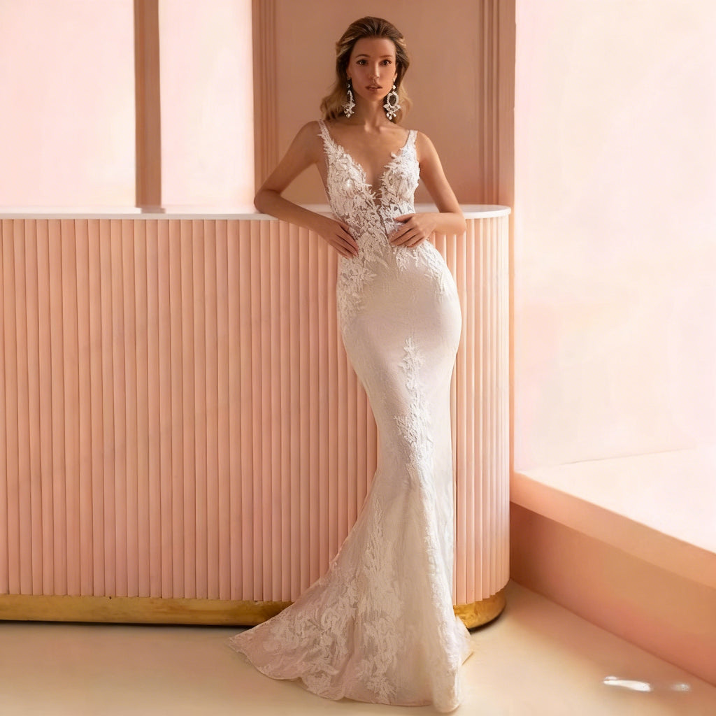 Sexy Meerjungfrau Brautkleid mit Spitze Rückenfrei Hochzeitskleid mit tiefem V Ausschnitt Flare Brautkleid für 2-26W