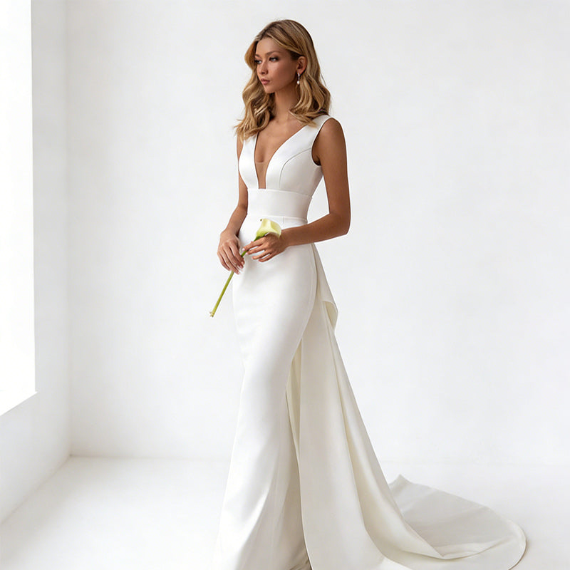 Sexy Meerjungfrau Brautkleid V-Ausschnitt Spitze Modern Elegant Strand Hochzeitskleid Weiß Rückenfrei  2-26W