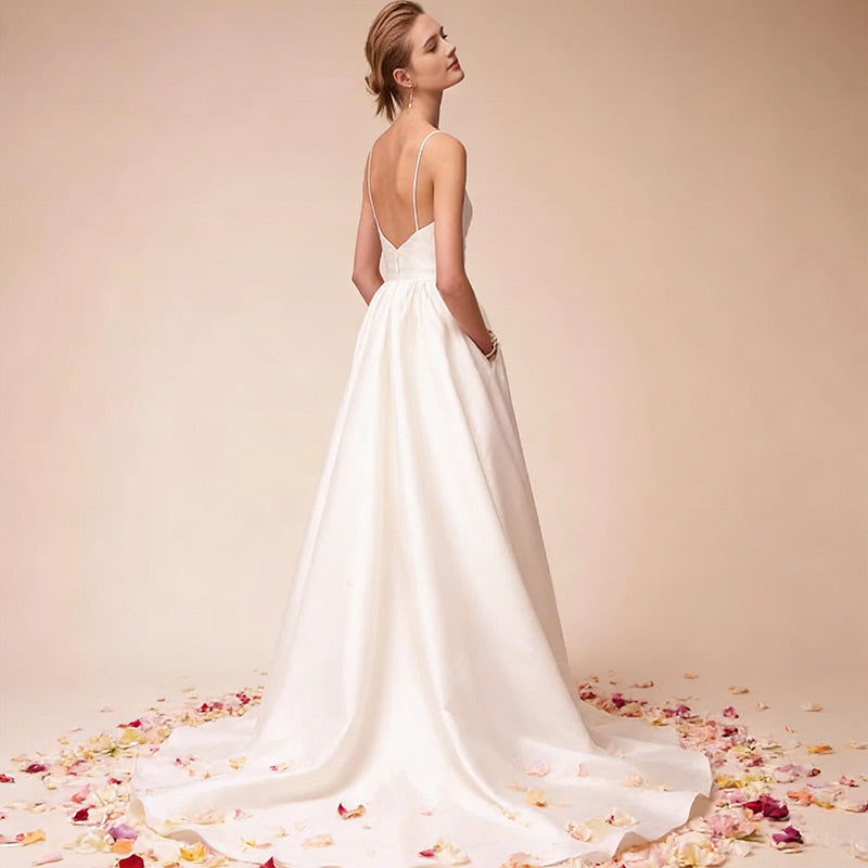 Sexy Brautkleid Spitze Meerjungfrau Tiefer V-Ausschnitt Tüll Schleppe Glamour Hochzeit Weiß 2-24W