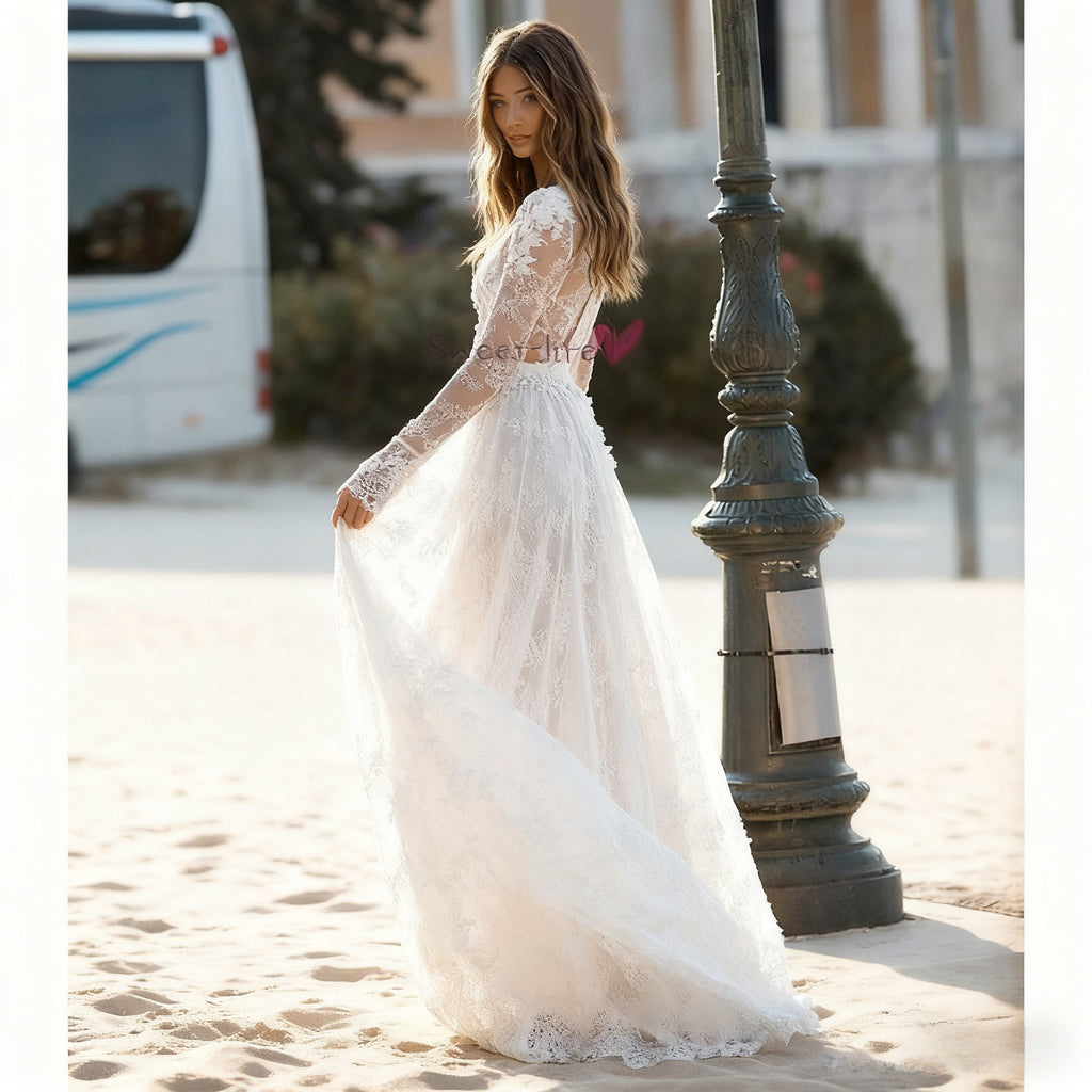 Boho A-Linie Brautkleid mit Spitze Halterneck Hochzeitskleid mit Beinschlitz tiefem V-Ausschnitt für Strandhochzeit