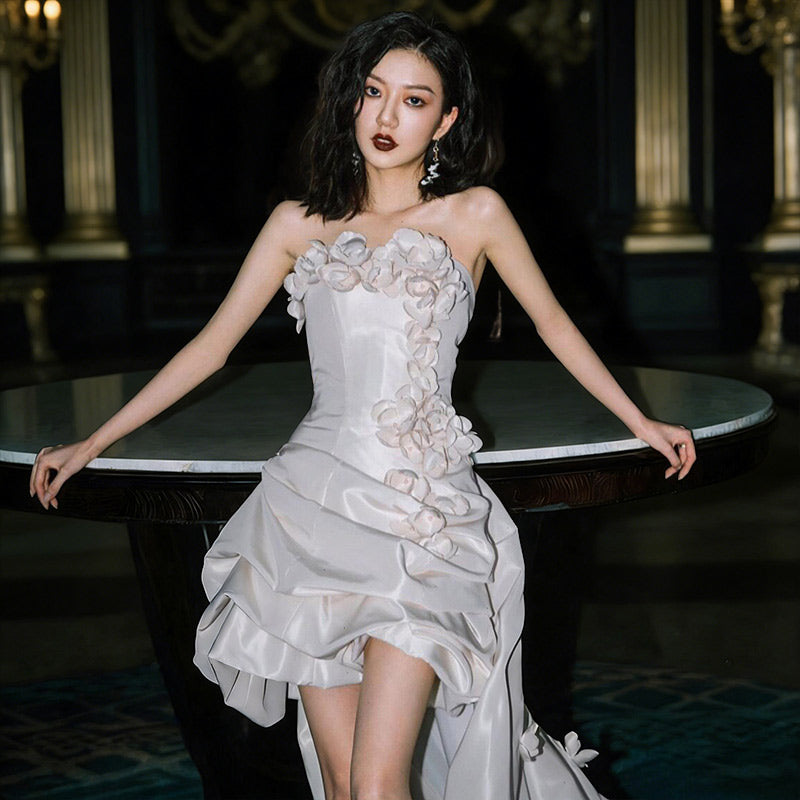 Modern Brautkleid 3D-Blüten Asymmetrisch Satin Edel Extravagant Standesamt Party Weiß 32-44