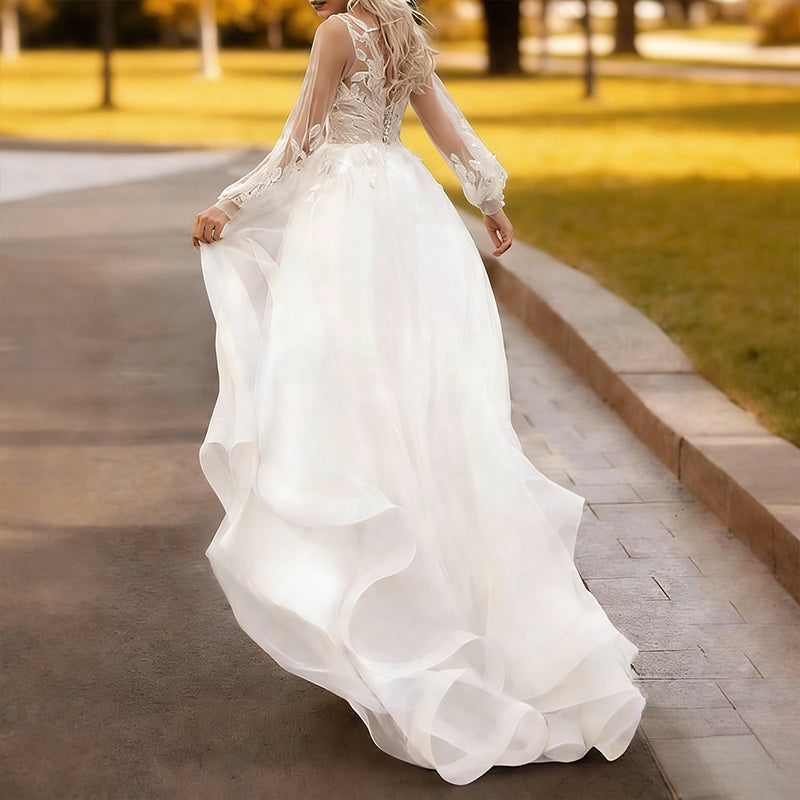 A-Linien Brautkleid in Elfenbein – Hochzeitskleid mit floralem V-Ausschnitt und voluminösem Volant-Rock aus Tüll 2-26W