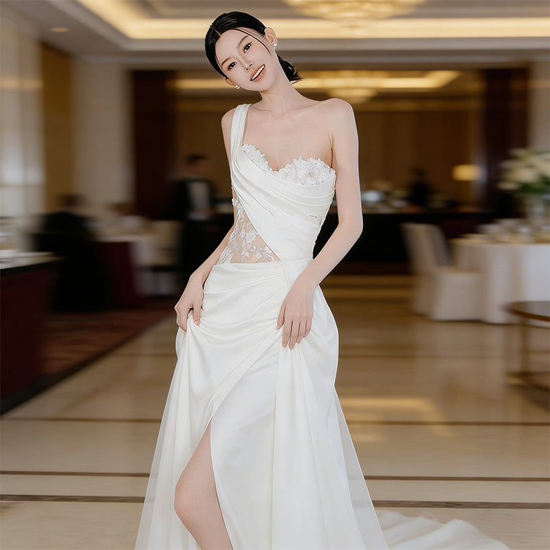 Asymmetrisches Satin Brautkleid mit One Shoulder Design und Transparentem Spitzen Korsett Beinschlitz XS-3XL