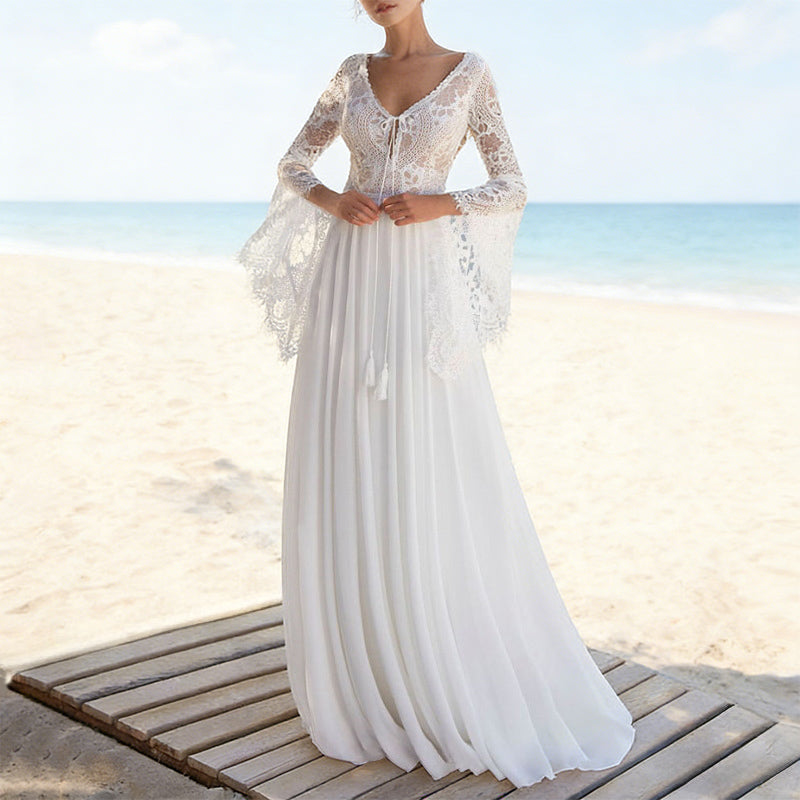 Boho Brautkleid mit Trompetenärmeln und V-Ausschnitt – Hochzeitskleid aus Spitze für Strand Garten 2-16W