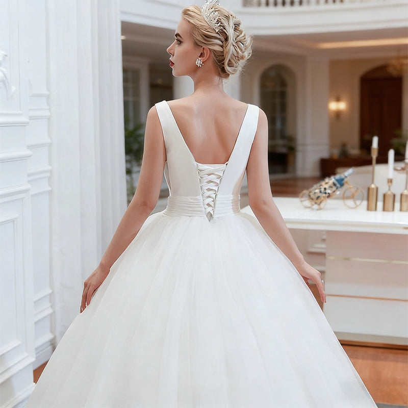 Prachtvolles Brautkleider Prinzessin mit Tiefem V-Ausschnitt und Voluminösem Tüllrock Romantisches Ballkleid Elfenbein XS-3XL