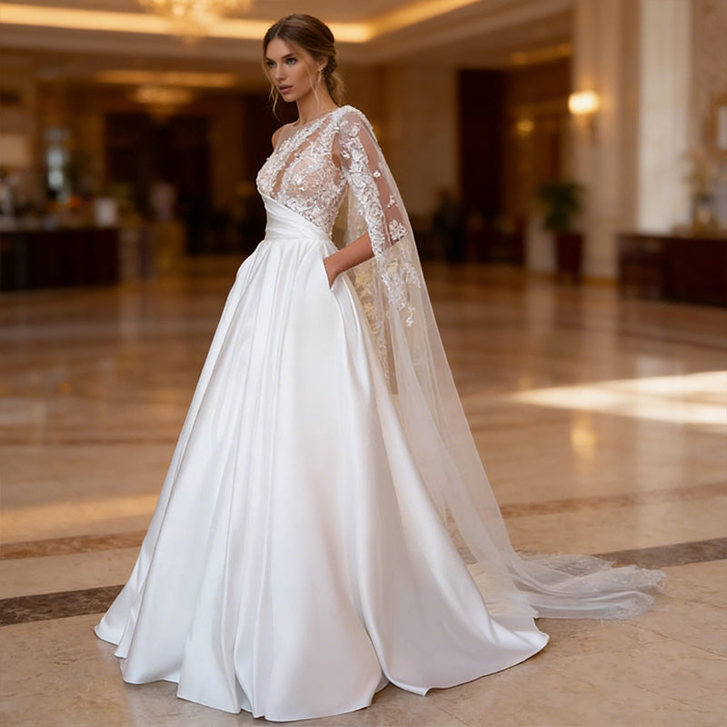 Satin Brautkleider Prinzessin mit One Shoulder Spitze und Cape A Linie Hochzeitskleid Edel Stickerei Elfenbein 34-44