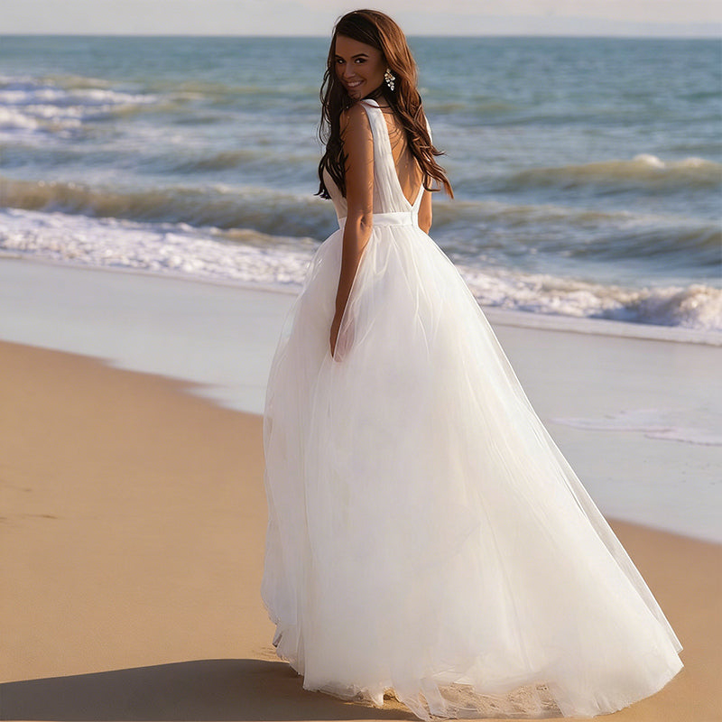 Strand-Brautkleid mit V-Ausschnitt und Plissee-Details A-Linie Elegantes Hochzeitskleid aus Tüll Elfenbein S-2XL