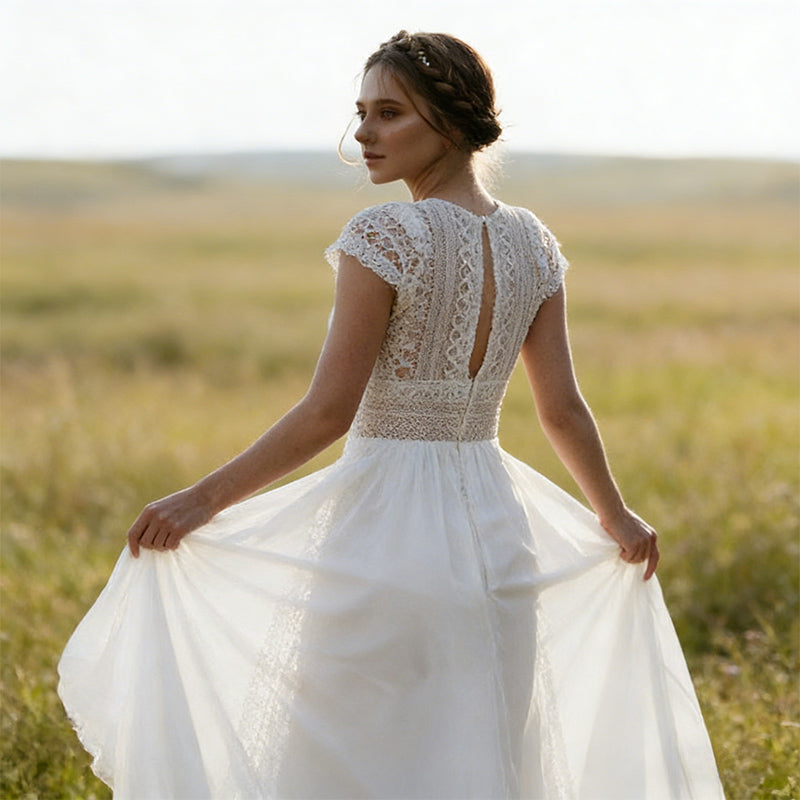 Boho Brautkleid mit Spitzenoberteil und Flügelärmeln Romantisches A-Linie Hochzeitskleid 2-26W