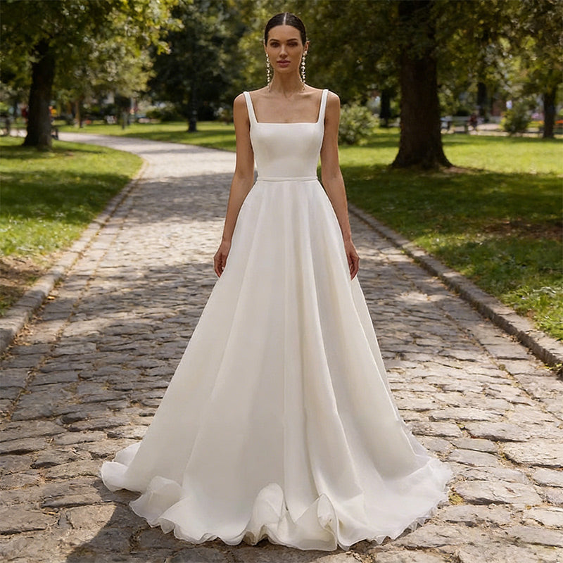 Klassisches A-Linie Brautkleid aus Satin – Hochzeitskleid mit quadratischem Ausschnitt und offener Rückenpartie 32-42
