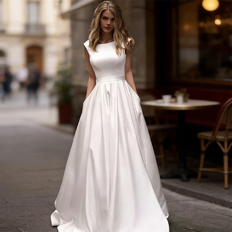 Minimalistisches Brautkleider Prinzessin Satin mit Rundhals Ausschnitt und Praktischen Taschen 36-44