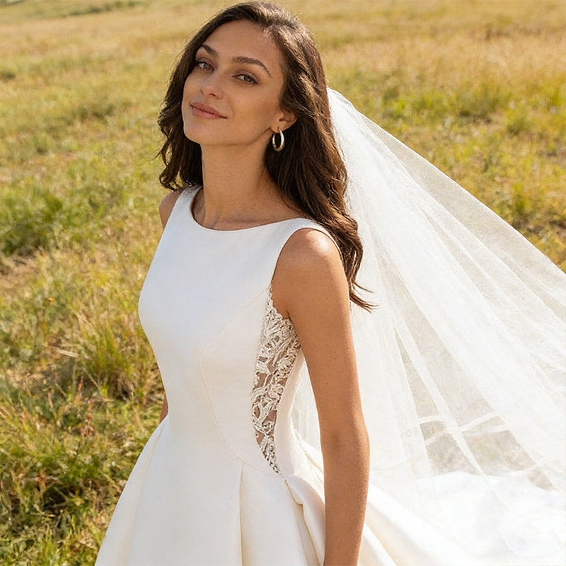 A-Linie Brautkleid Prinzessin mit abnehmbaren Puffärmeln – mit hohem Beinschlitz und floraler Spitze 2-26W