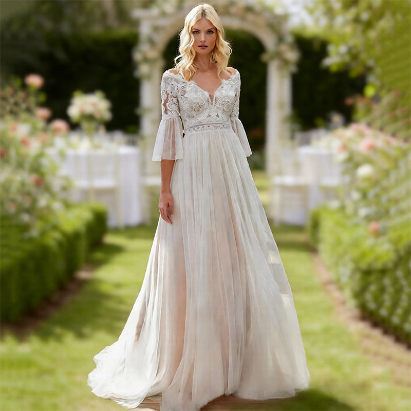 Boho-Brautkleid mit Glockenärmeln Floralem Spitzenoberteil Romantische A-Linie in Ivory 2-26W