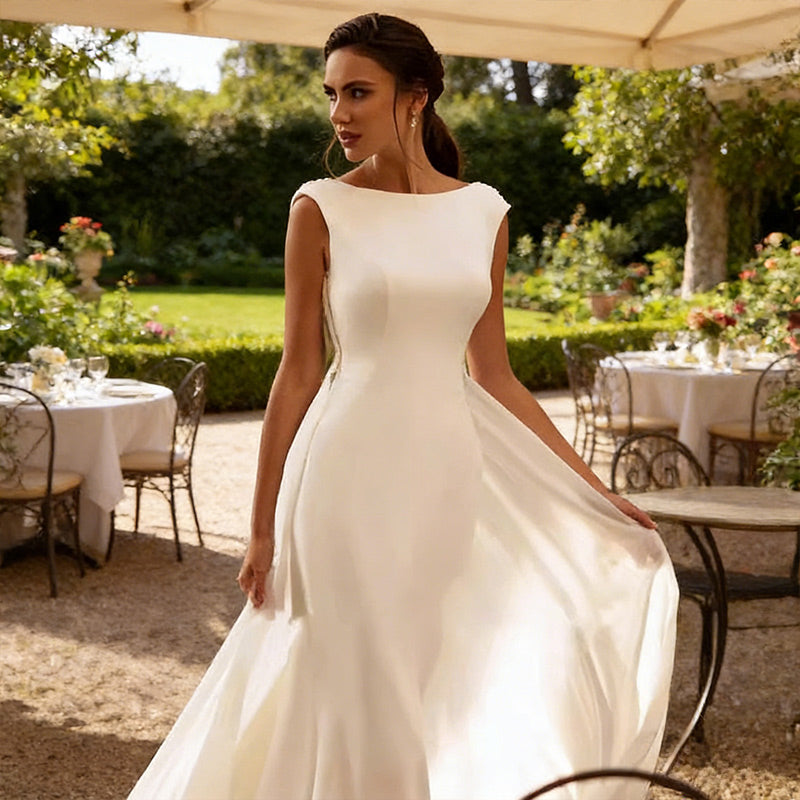 Brautkleid im Meerjungfrau-Stil mit abnehmbarer Schleppe – Minimalistisches A-Linie Hochzeitskleid mit U-Boot 2-26W