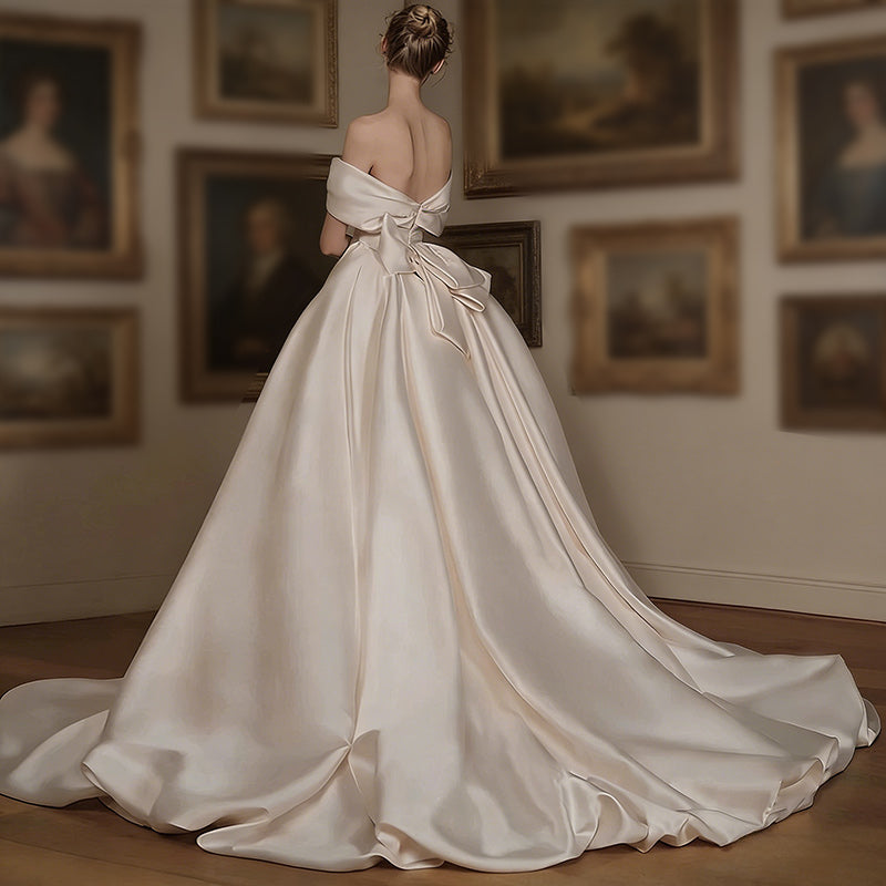 A-Linie Edles Satin Brautkleider Prinzessin im mit Schleppe und elegantem Off-Shoulder-Ausschnitt Elfenbein 2-26W