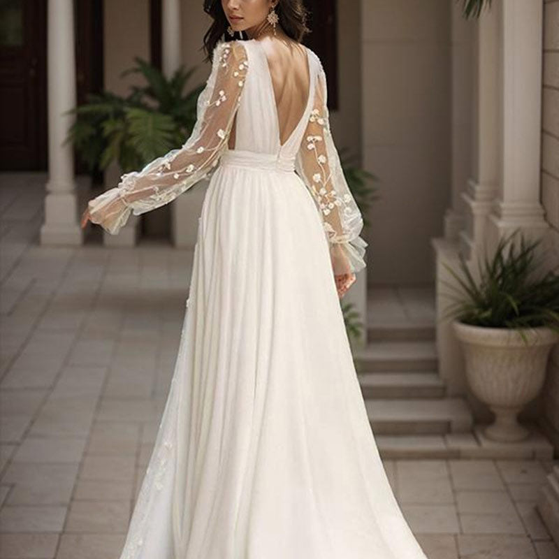Weißes Boho Brautkleid Spitze V-Ausschnitt Rückenfrei Langarm A-Linie Mit Schleppe Elegantes Hochzeitskleid 2-16